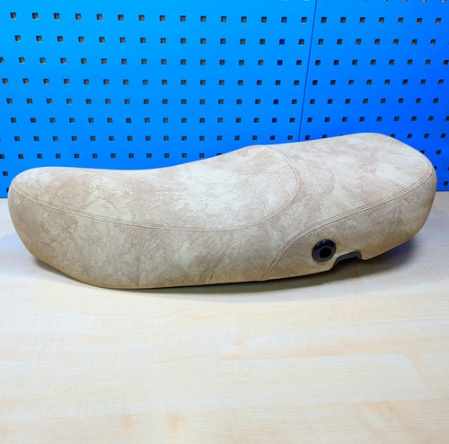 Beige scooter seat - beige, vespa