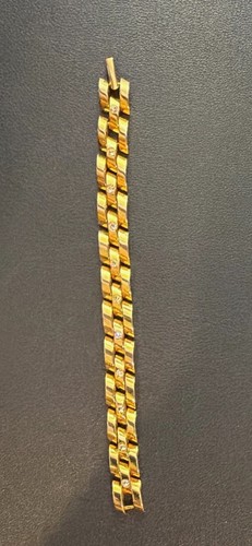 Gold tone metal - gold, curb