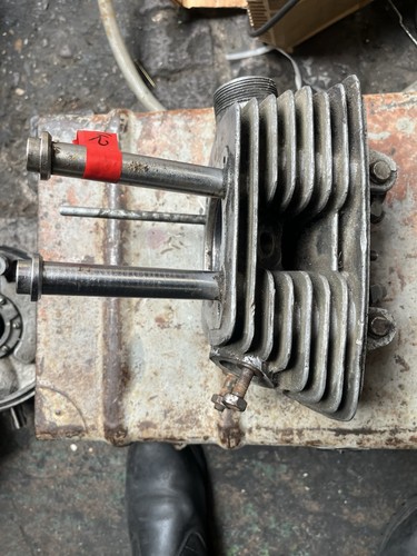 Dnepr 650 right - cylinder, head