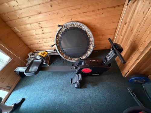 Rowing machine - rowing,