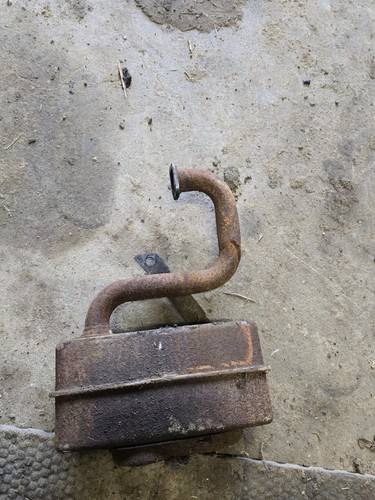 Briggs and stratton exhaust - and,