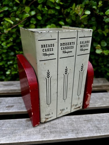 Vtg red metal recipe - recipe, file