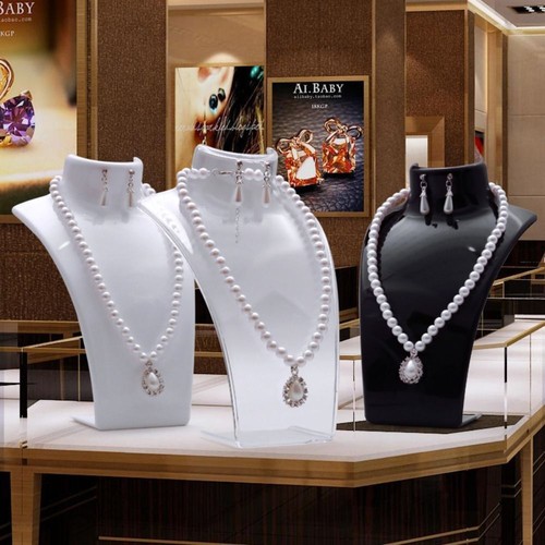 Plastic mannequin necklace - plastic,