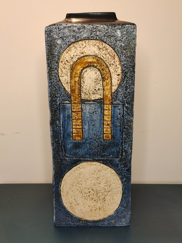 Troika column vase - troika, (cornwall)
