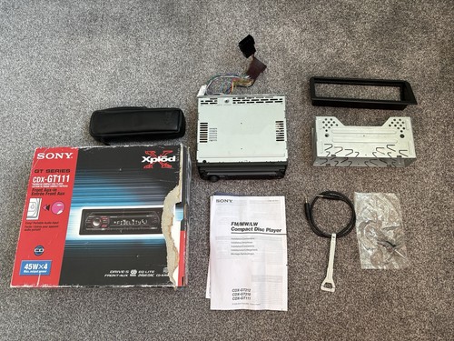 Sony cdxgt111 car radio - radio, cd
