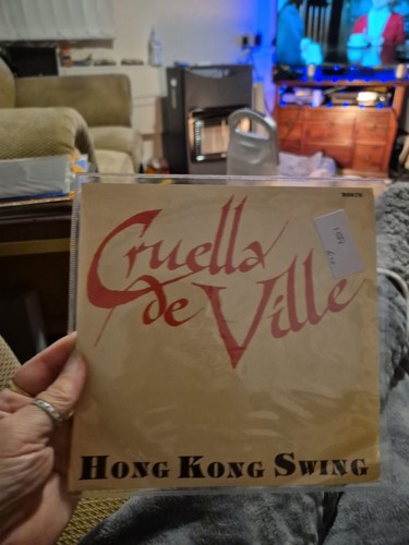 Cruella ville hong kong - ville.,