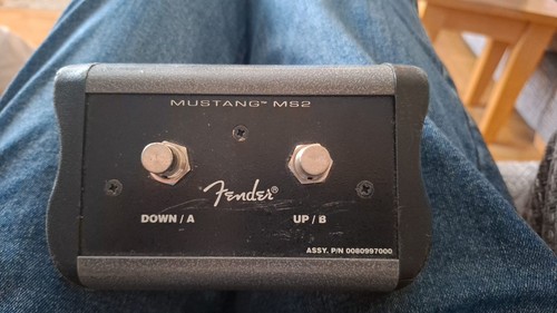 Fender mustang ms2 - ms2, 2-button
