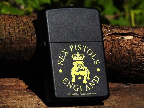 Sex pistols bulldog zippo - pistols,