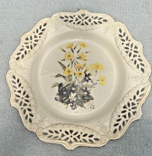 Royal creamware pierced rim - royal,