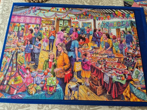 Village tombola a gibsons - tombola",