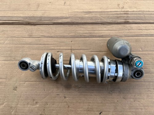 Yamaha rear shock fit - r1,