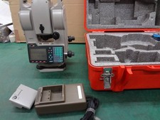 Sokkia SET3030R Total Station Surveying Equipment Used item from Japan