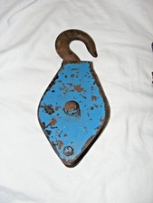 VINTAGE ANTIQUE CAST IRON