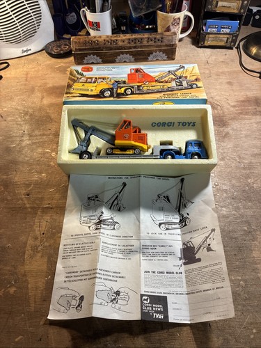 Corgi toys gift set - toys, 27