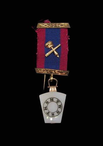 Vintage 9ct gold masonic medal - gold,