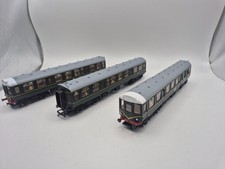 HORNBY 'OO' GAUGE R687 3-CAR BR GREEN CLASS 110 DMU LOCOMOTIVE