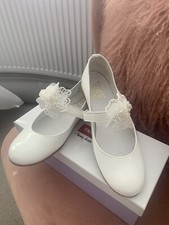 TNY Girls Spanish Shoes - Size 35