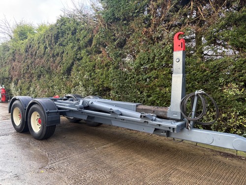 Hook loader trailer - loader,