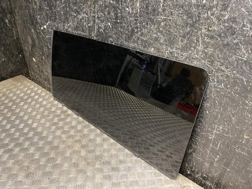 Fixed side window - fixed,