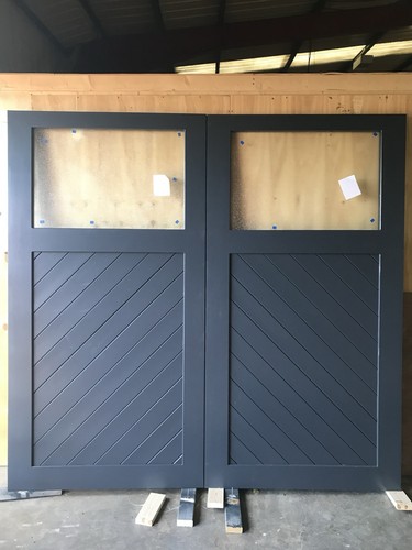 Herringbone single pane wooden - herringbone,