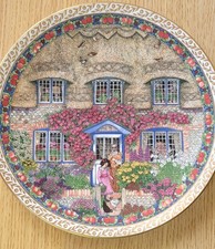 Country Cottages Plate By Sue Scullard, Royal Worcester, Sussex Flint, 1991 VG