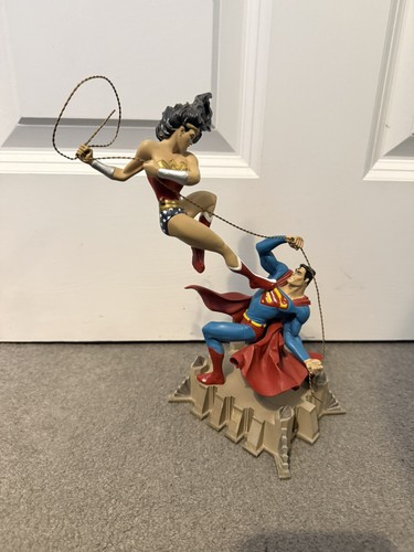Direct wonder woman vs - dc,