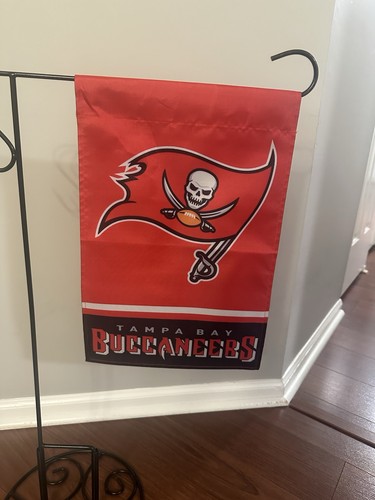 Tampa bay buccaneers garden - buccaneers,