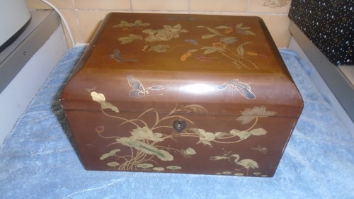 ANTIQUE