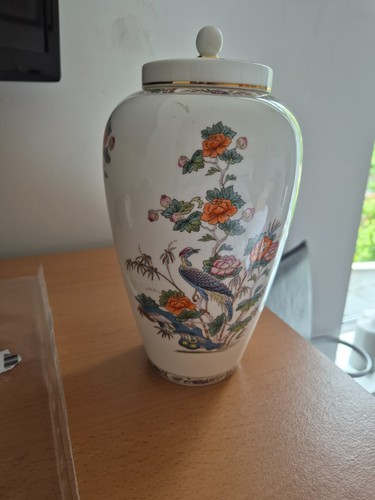 Wedgwood kutani crane design - kutani,