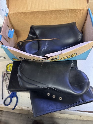 Vintage bulldog boots - bulldog,