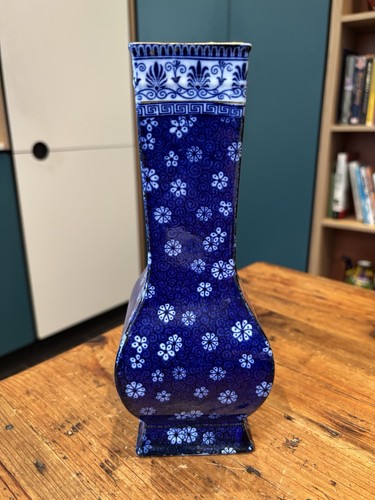 Antique shelley cloisello - antique,