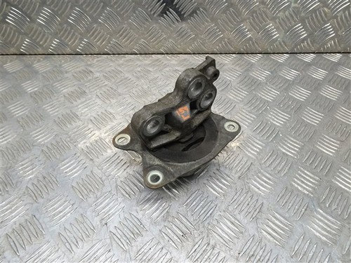 Left engine gearbox mount - left,