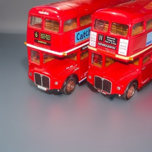 Aec routemaster diecast - 2,