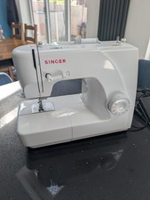 Singer 1507 Sewing Machine -