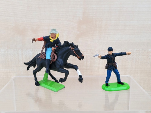 Britains deetail toy soldiers - britains,