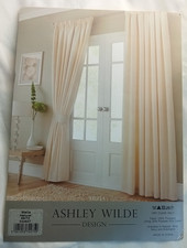 Stella Natural Pencil Pleat