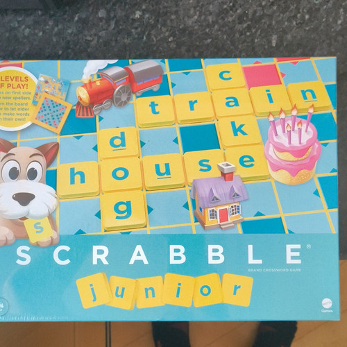 Mattel scrabble junior board - scrabble,