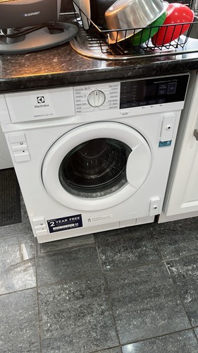 Brand new electrolux fully - brand,