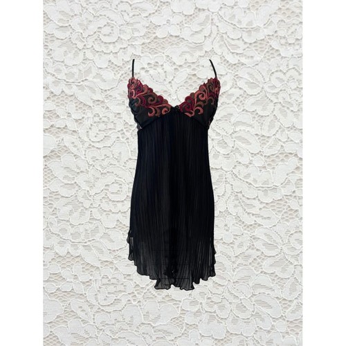Vintage floral embroidered - floral,