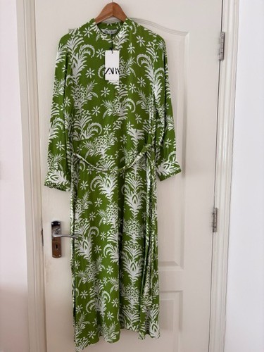 Bnwt zara green - and, white