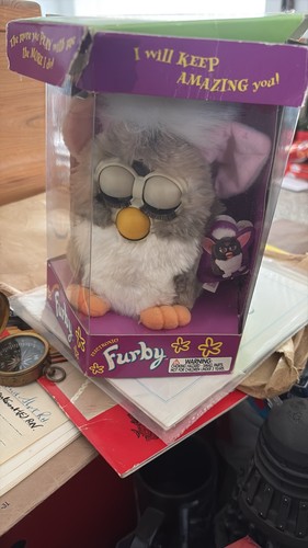 Boxed furby rare 1996 version - furby,