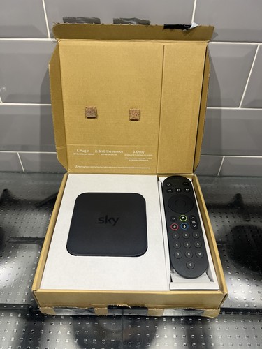 Sky puck with remote - sky,
