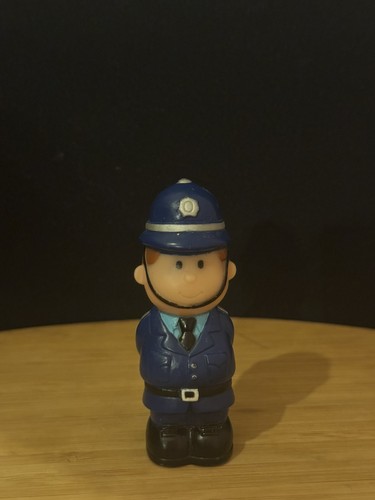 Elc happyland police officer - happyland,