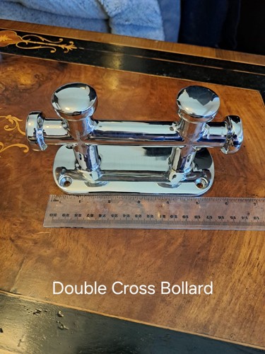 Double cross bollard - double,