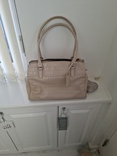 Stunning Ashwood Leather