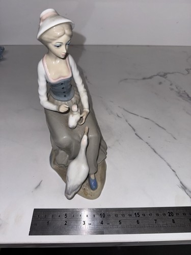 Casades spain porcelain lady - spain,