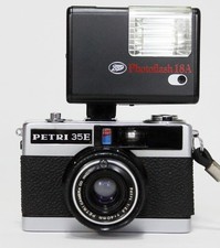 PETRI 35E Compact 35mm Camera
