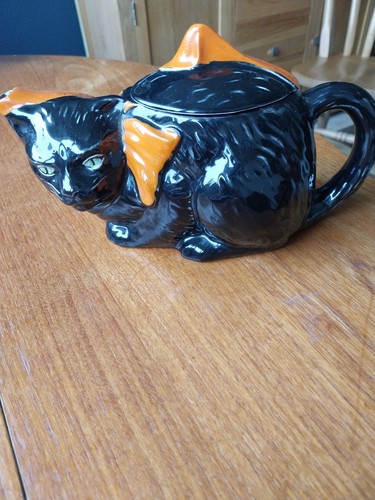 Art deco crown ducal black - art,