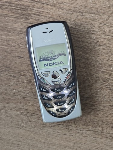 Nokia 8310 no battery - |,