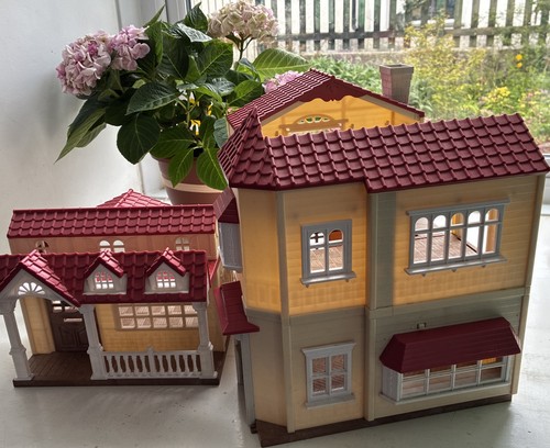 Sylvanian families red - families, roof